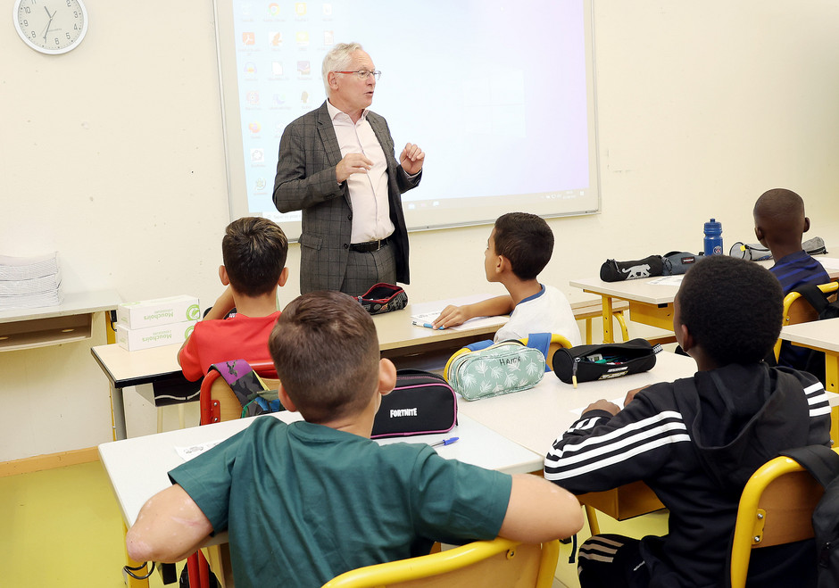Rentrée scolaire école Belle Épine avec le maire, Jean-Paul Jeandon, 1er septembre - voir en plus grand : (fenêtre modale)