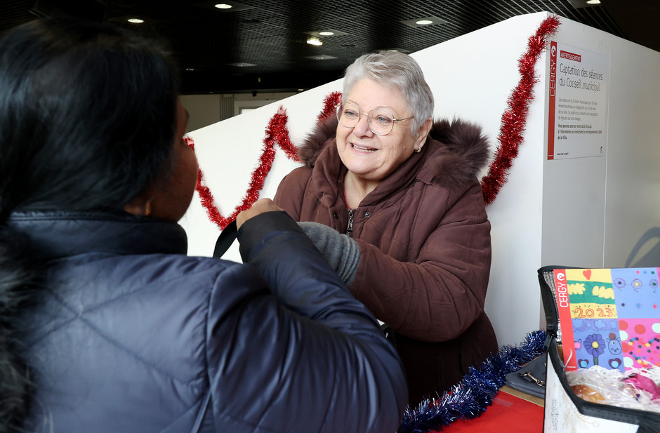 Distribution des colis de Noël aux seniors Bastide, Touleuses et HDV, 12 décembre - voir en plus grand : (fenêtre modale)
