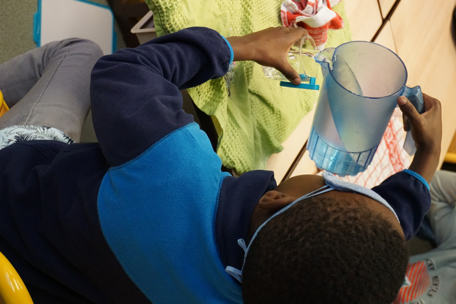 Sensibilisation à l'école des Châteaux pendant la semaine du handicap, 9 décembre - voir en plus grand : (fenêtre modale)