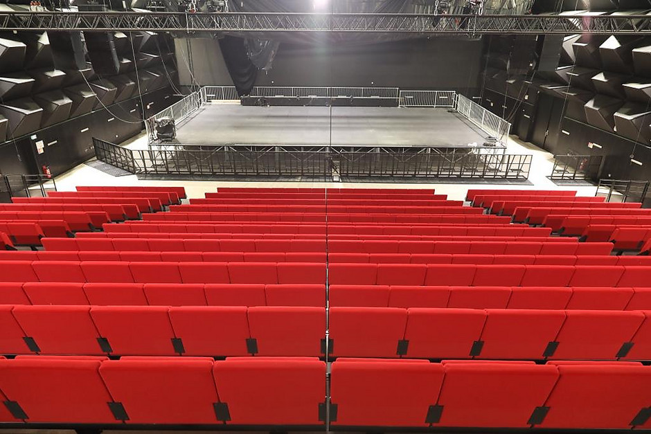 Salle de spectacle du Douze - voir en plus grand : (fenêtre modale)