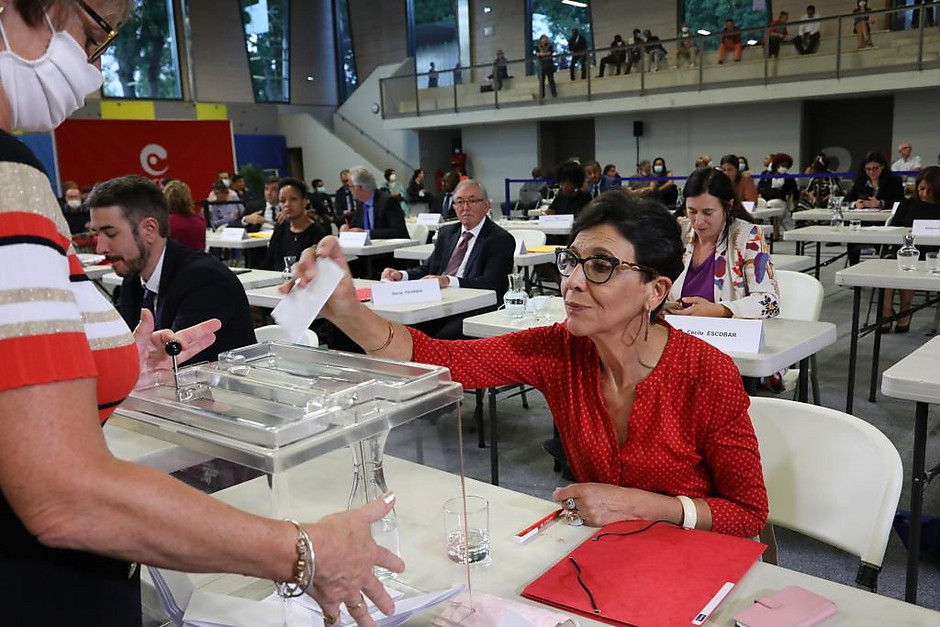 Conseil municipal d'installation au gymnase des Touleuses le 3 juillet 2020 - voir en plus grand : (fenêtre modale)