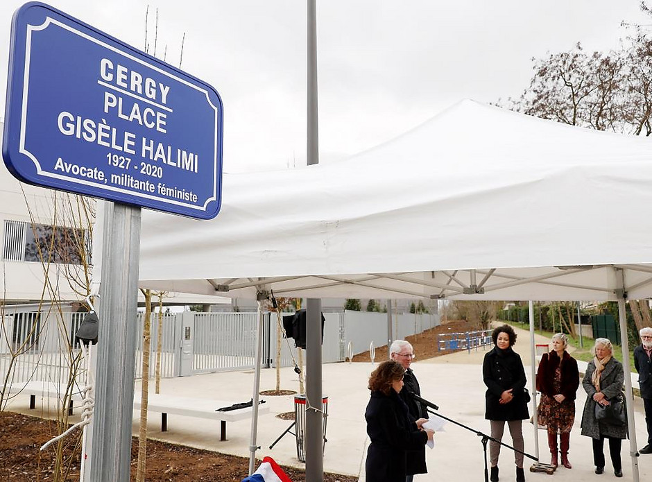 Inauguration de la place Gisèle Halimi, le 8 mars dernier - voir en plus grand : (fenêtre modale)
