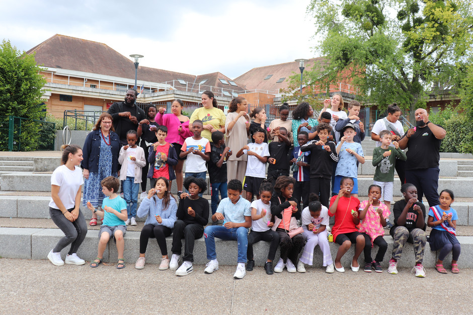Cérémonie de clôture du conseil d'enfants, 5 juillet - voir en plus grand : (fenêtre modale)