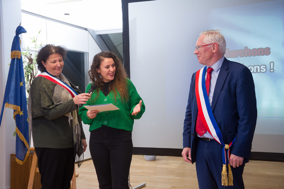 Cérémonie des nouveaux naturalisés à l'hôtel de ville - voir en plus grand : (fenêtre modale)