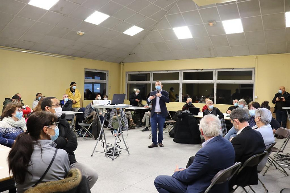 Forum de quartier au LCR des Linandes, 13 décembre - voir en plus grand : (fenêtre modale)