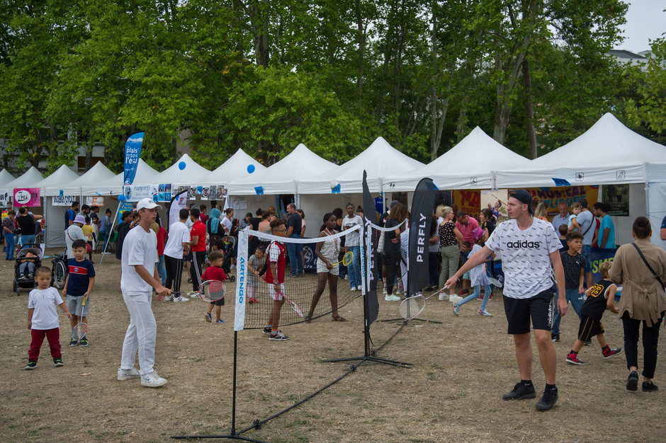 Journée des associations dans le parc François Mitterrand (Grand Centre), 3 septembre - voir en plus grand : (fenêtre modale)