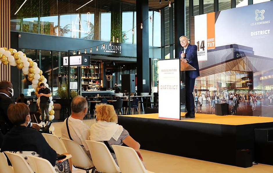 Inauguration de District aux 3 Fontaines, 9 septembre - voir en plus grand : (fenêtre modale)