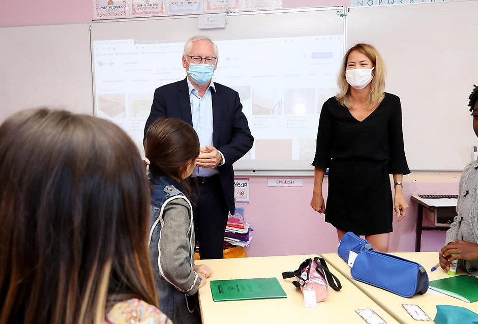 Rentrée scolaire au Chat Perché avec le maire Jean-Paul Jeandon, septembre 2020 - voir en plus grand : (fenêtre modale)