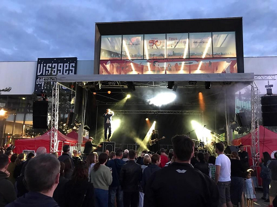 L'Observatoire fête la musique, place du Nautilus. - voir en plus grand : (fenêtre modale)