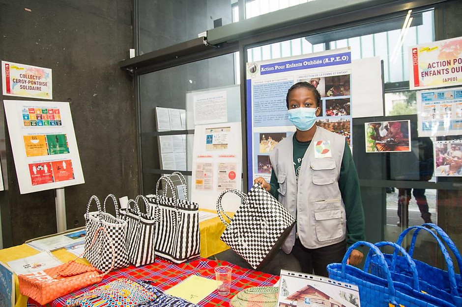 Festival des Solidarités, Novembre 2021, Visages du Monde - voir en plus grand : (fenêtre modale)