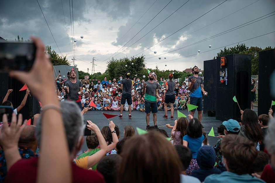 Cergy Soit ! Rendez-vous #2, Compagnie Scratch à Courdimanche, 4 septembre - voir en plus grand : (fenêtre modale)