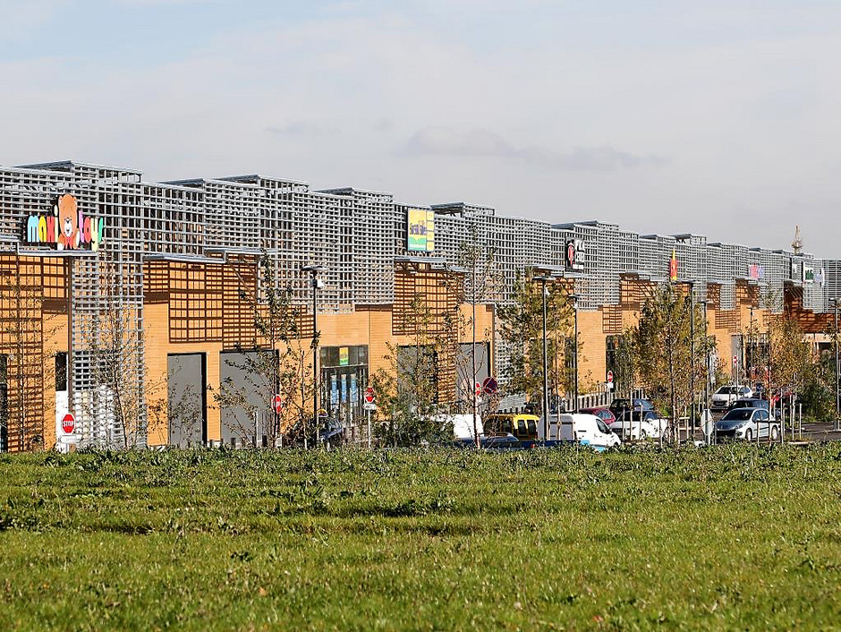 Pôle commercial dédié aux loisirs Aren'Park - voir en plus grand : (fenêtre modale)