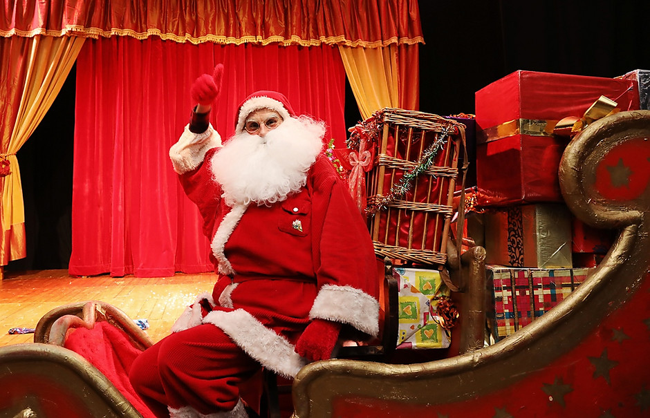 Spectacle La légende du Père-Noël diffusé en ligne le 24/12/2020 - voir en plus grand : (fenêtre modale)
