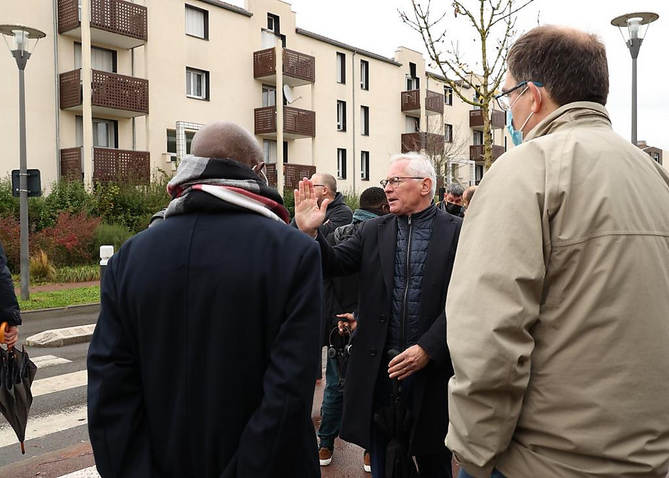Visites du maire et des élus de proximité dans les îlots Genottes et Bontemps, 30 octobre - voir en plus grand : (fenêtre modale)