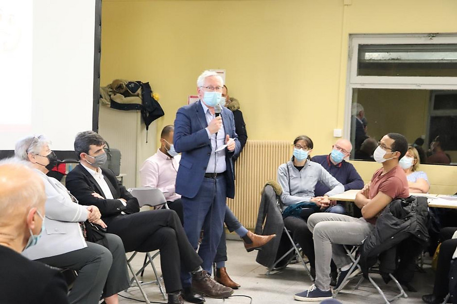 Forum de quartier au LCR des Linandes, 13 décembre - voir en plus grand : (fenêtre modale)