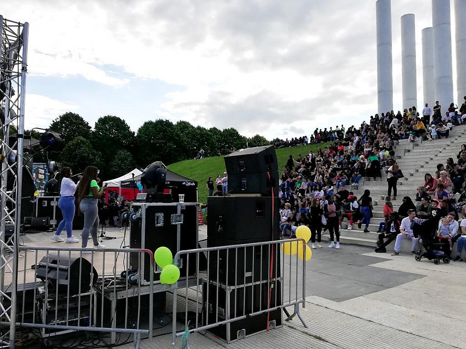 La Fête de la Musique aux 12 colonnes. - voir en plus grand : (fenêtre modale)